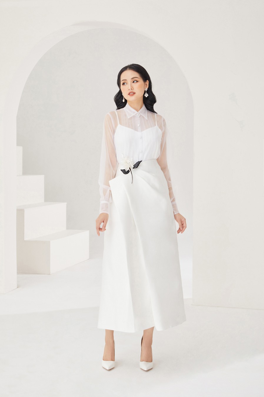 ÁO LIGHTY BLOUSE X CHÂN VÁY ORLA SKIRT