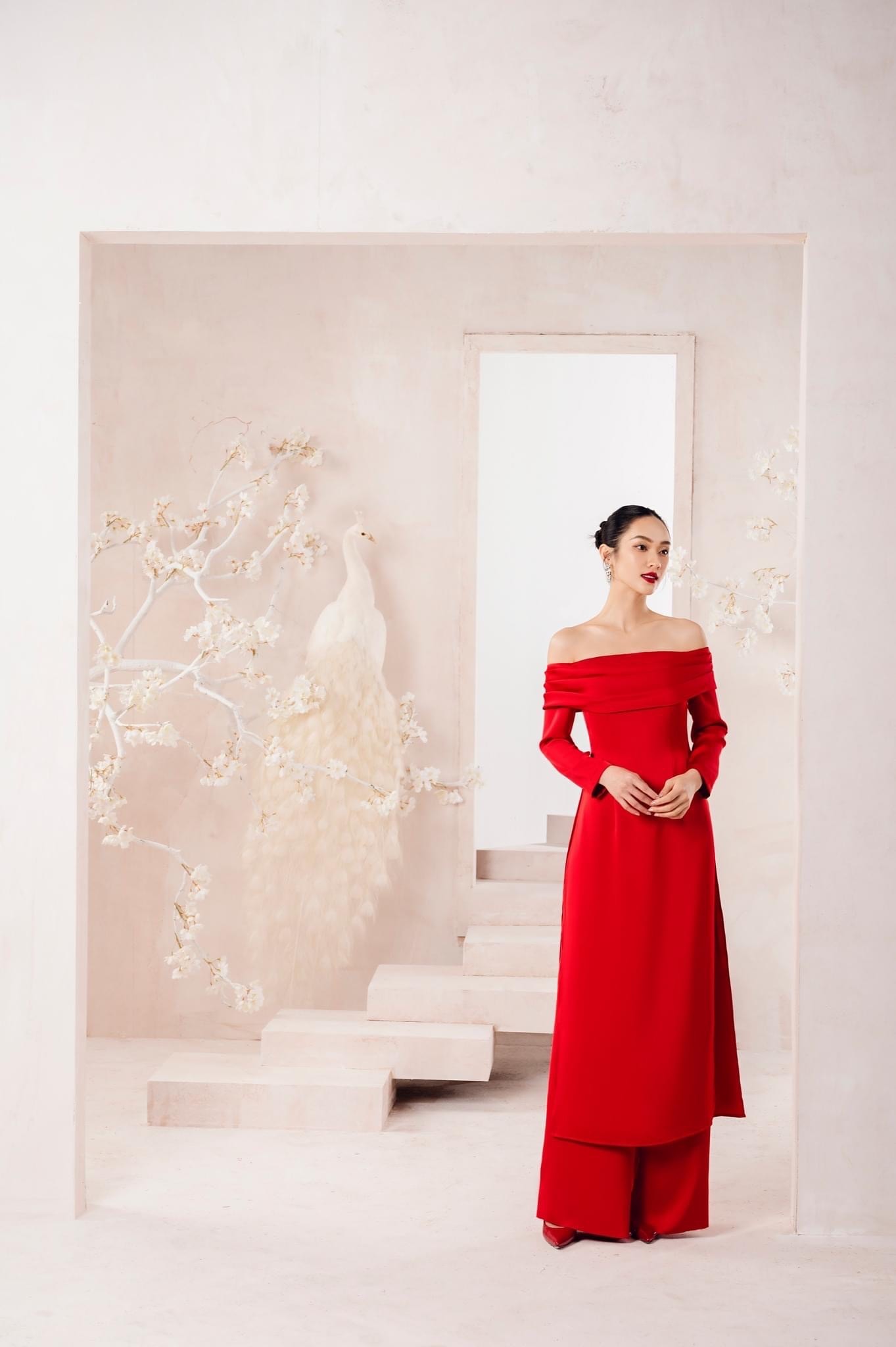 AODAI RED HOLIDAY 4