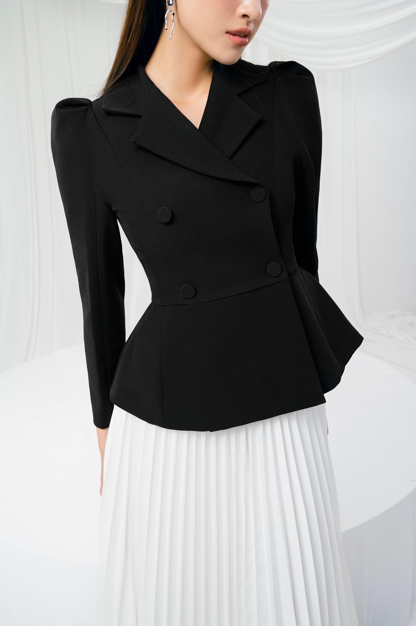 ZANE BLACK SUIT X TINY SKIRT