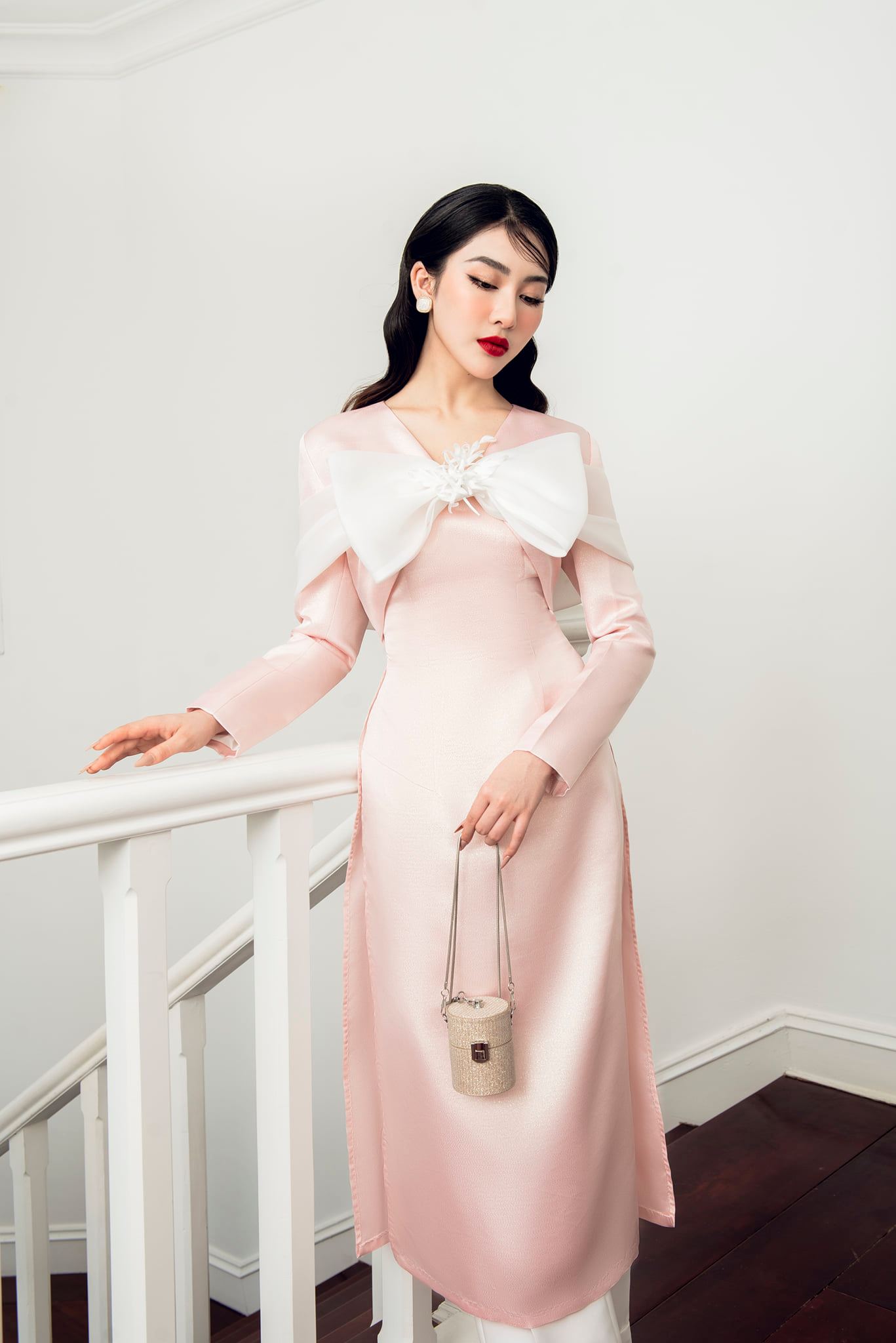 SET ÁO DÀI PINK 1 X QUẦN ÁO DÀI TRẮNG